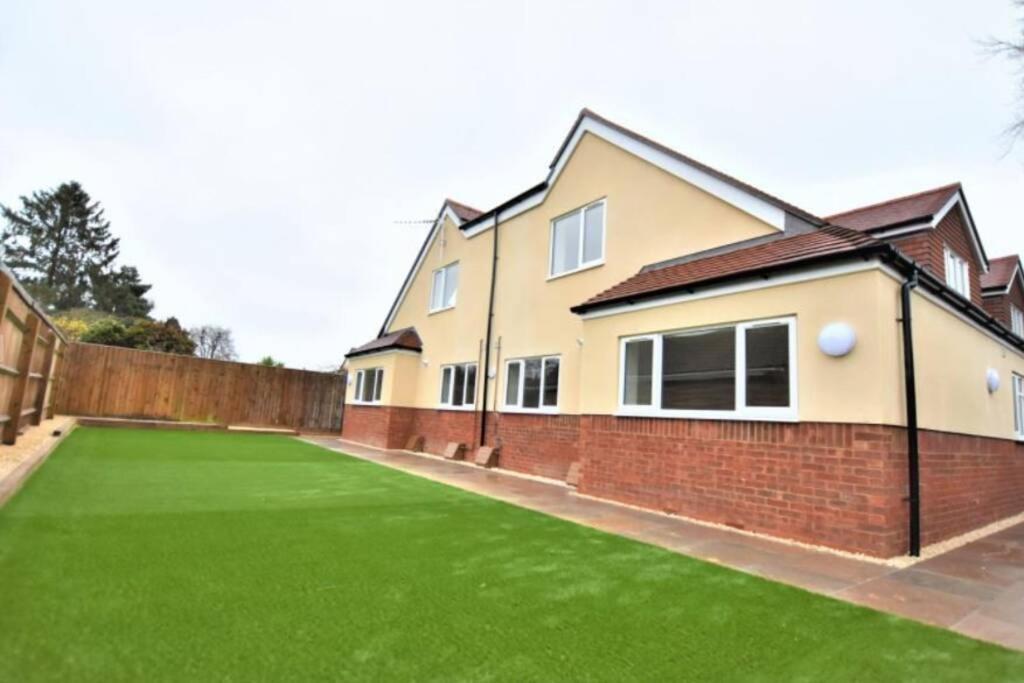 Didcot - Private Flat With Garden & Parking 08 Apartment Exterior photo